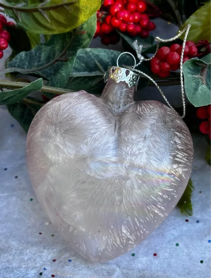 Vintage Heart Ornament Iridescent Pink Feathered New image indicator(4)