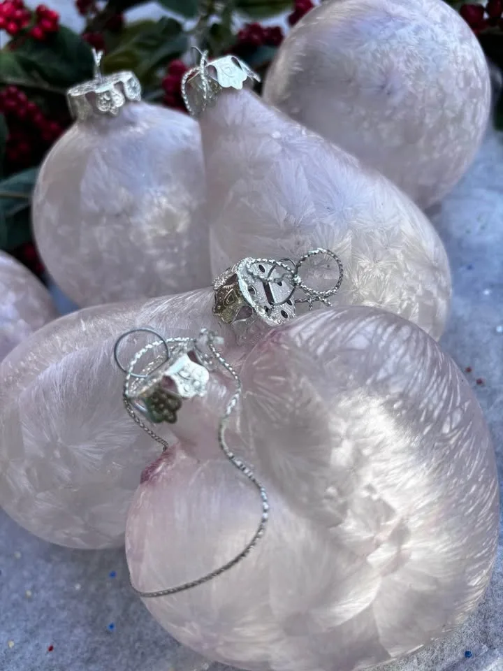 Vintage Heart Ornament Iridescent Pink Feathered New image indicator(8)