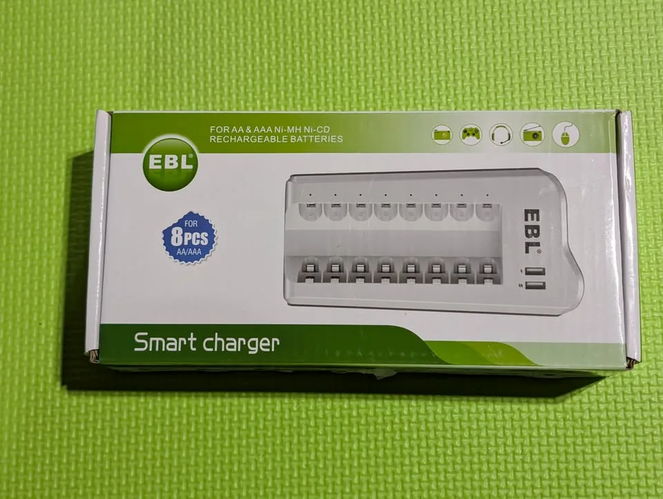 EBL 8 Slot Battery Charger image indicator(4)