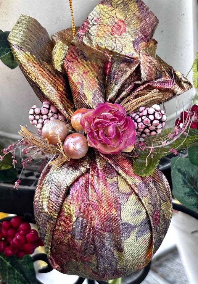 Tapestry Fabric Wrapped Glass Ornament New - photo 5