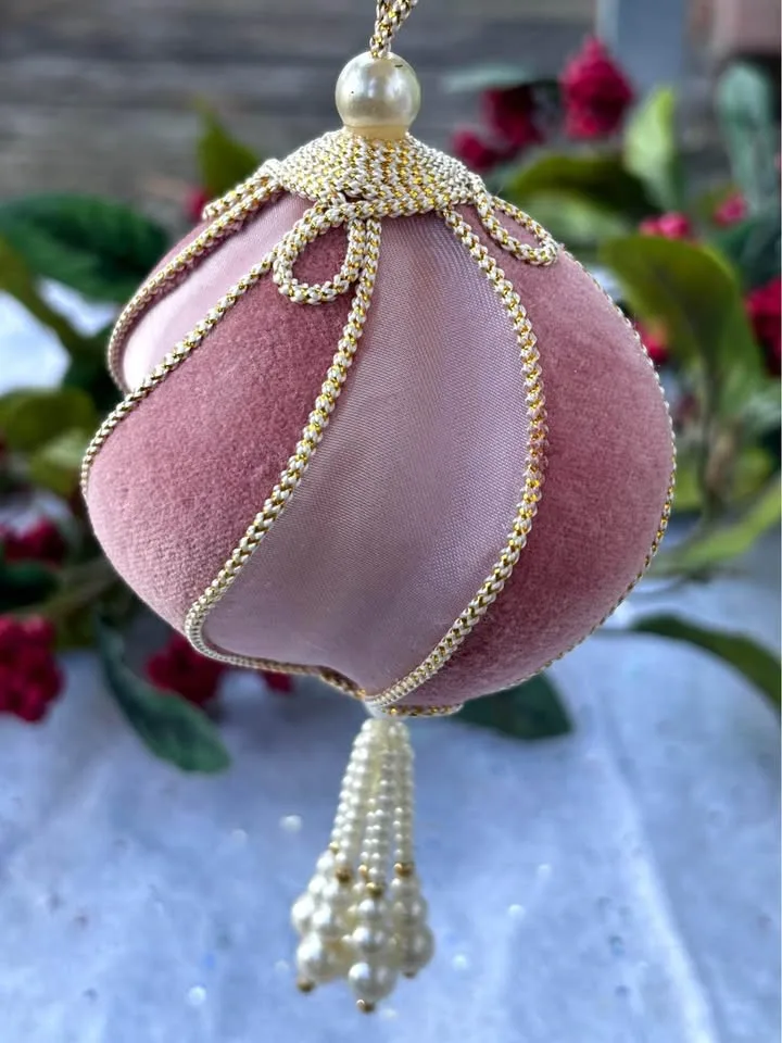 Vintage Pink Velvet Ornament New with Tag image indicator(4)