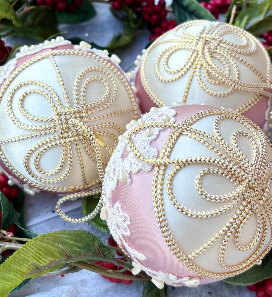 Vintage Pink & White Satin & Pearl Large Ornaments - photo 3