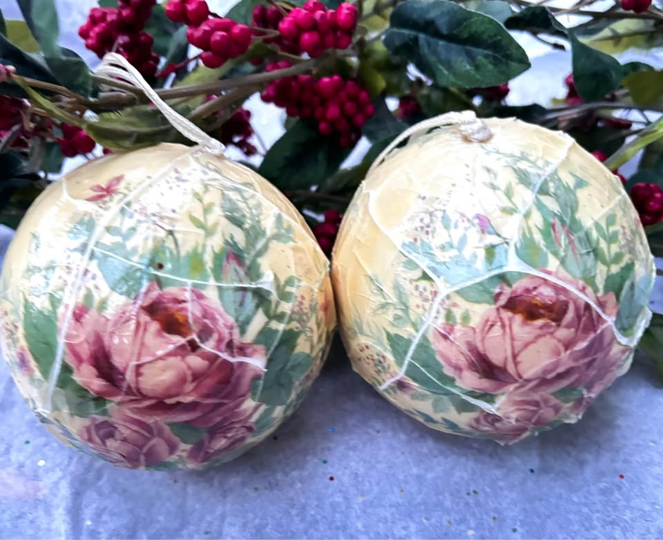 Vintage Ornaments Extra Large $8 each, 2 avail - photo 2