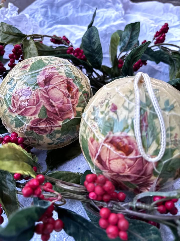 Vintage Ornaments Extra Large $8 each, 2 avail - photo 3
