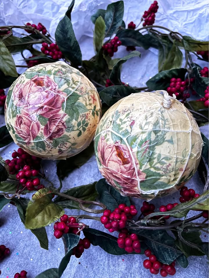 Vintage Ornaments Extra Large $8 each, 2 avail - photo 5