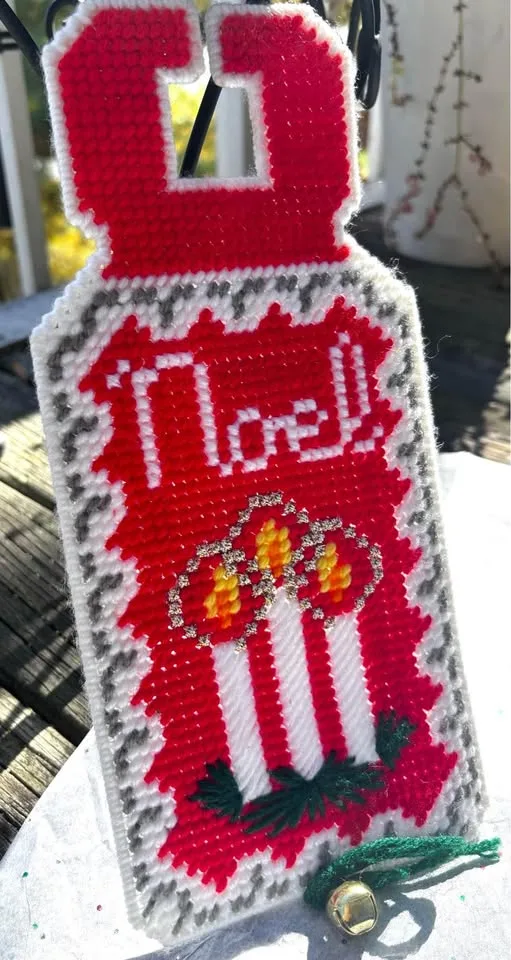 Vintage Holiday Needlepoint Door Knob Hanger with Bell image indicator(2)