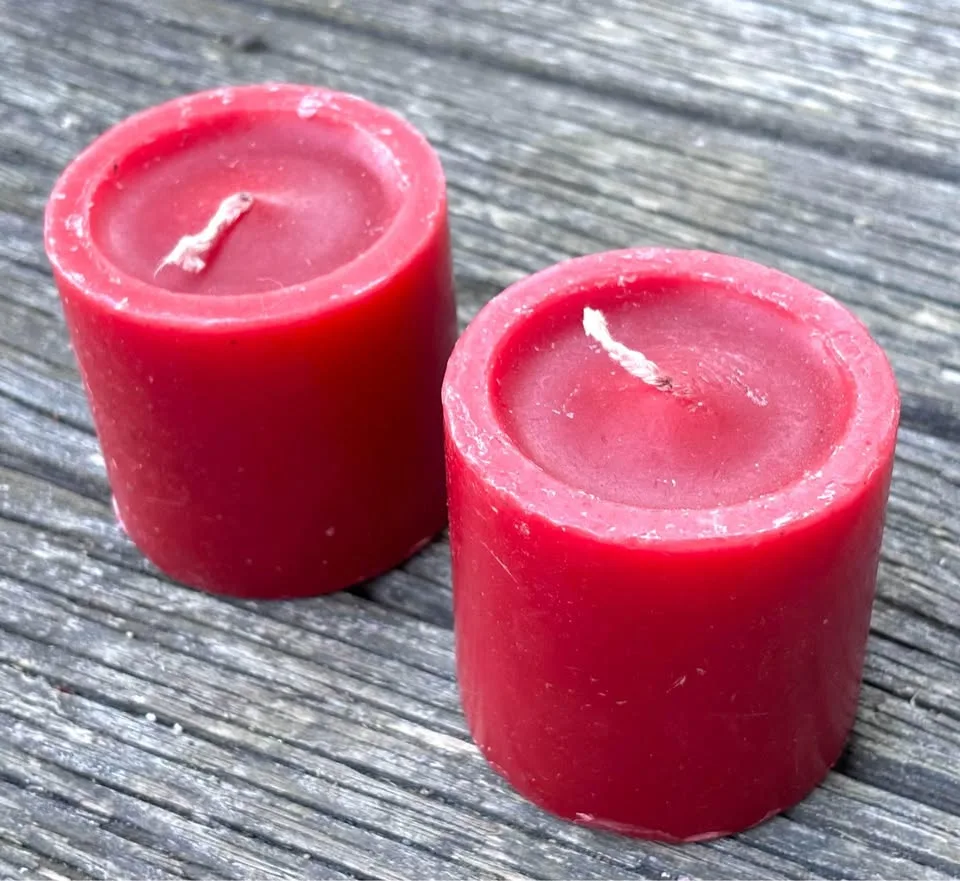 Holiday Wax Pillar Candles 3” Set of 2 Red Never Used image indicator(3)