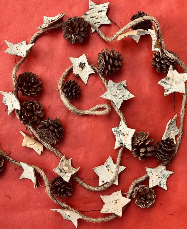 Rustic Holiday String Lights Pinecones & Stars 6 Ft Like New - photo 4