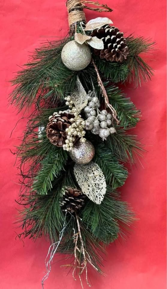Elegant Holiday Door Swag with Pinecones & Ornaments - photo 3