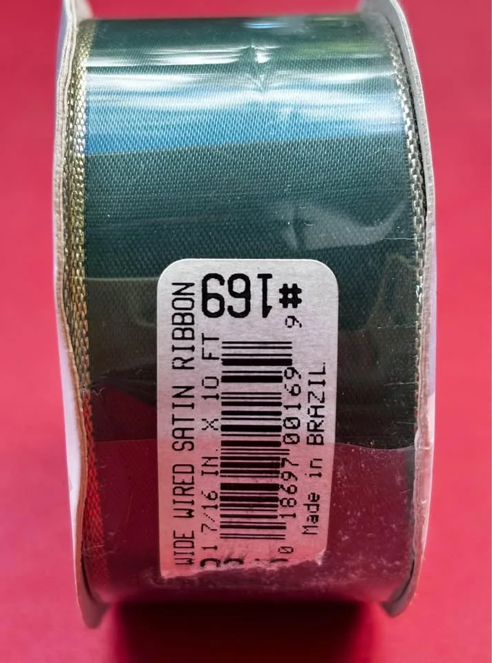 Wired Satin Ribbon Green with Gold Trim New in Packaging image indicator(3)