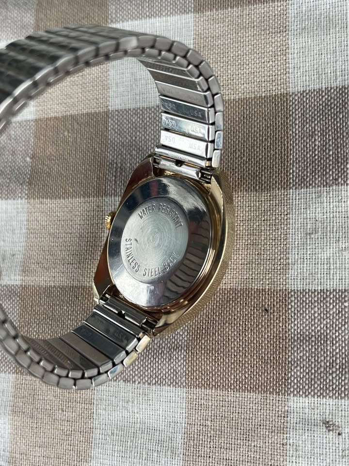 Vintage Timex Manual Wind Watch - photo 3