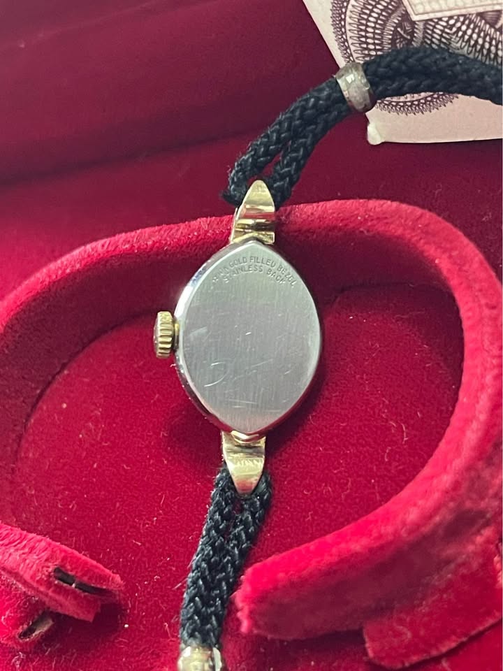 Longines-Wittnauer Ladies Watch - photo 3