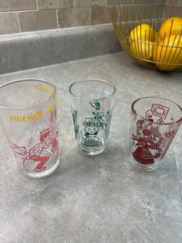 Vintage Cartoon Glasses thumbnail