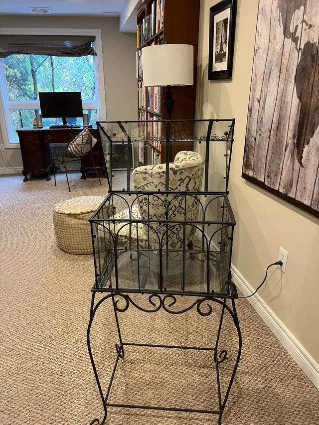 Glass Terrarium Stand image indicator(2)