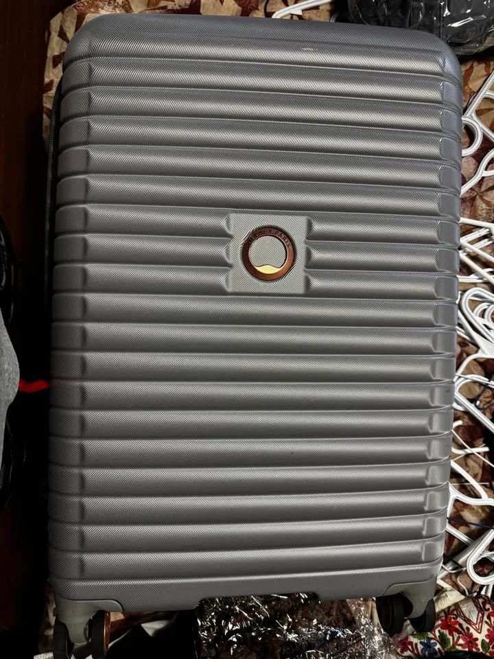 Delsey check in Bag Suitcase image indicator(3)