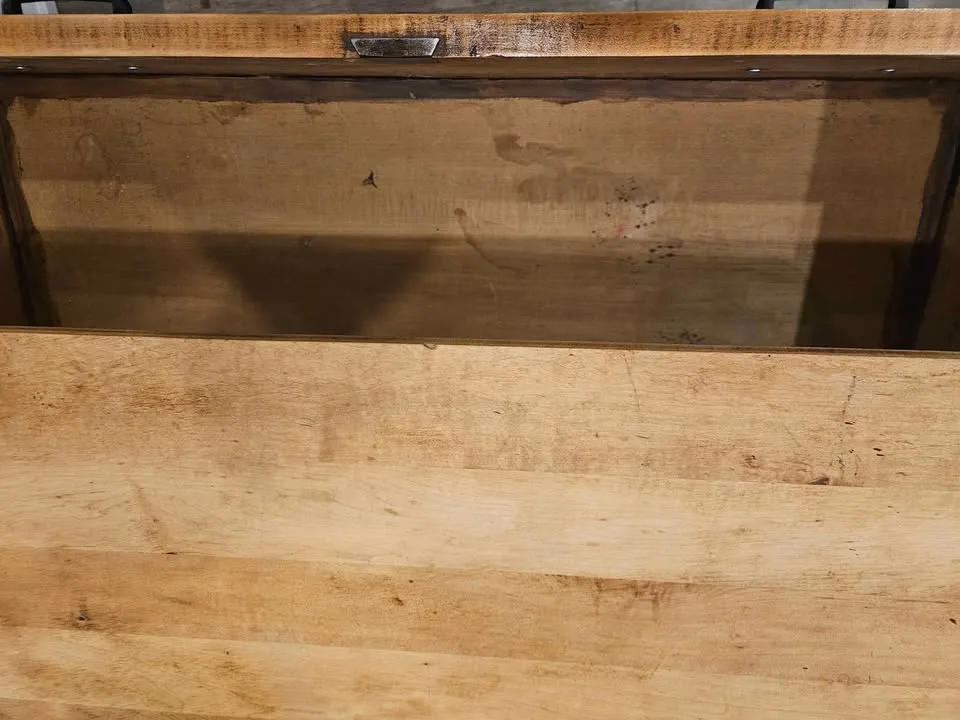 Beautiful antique 3 drawer dresser image indicator(5)