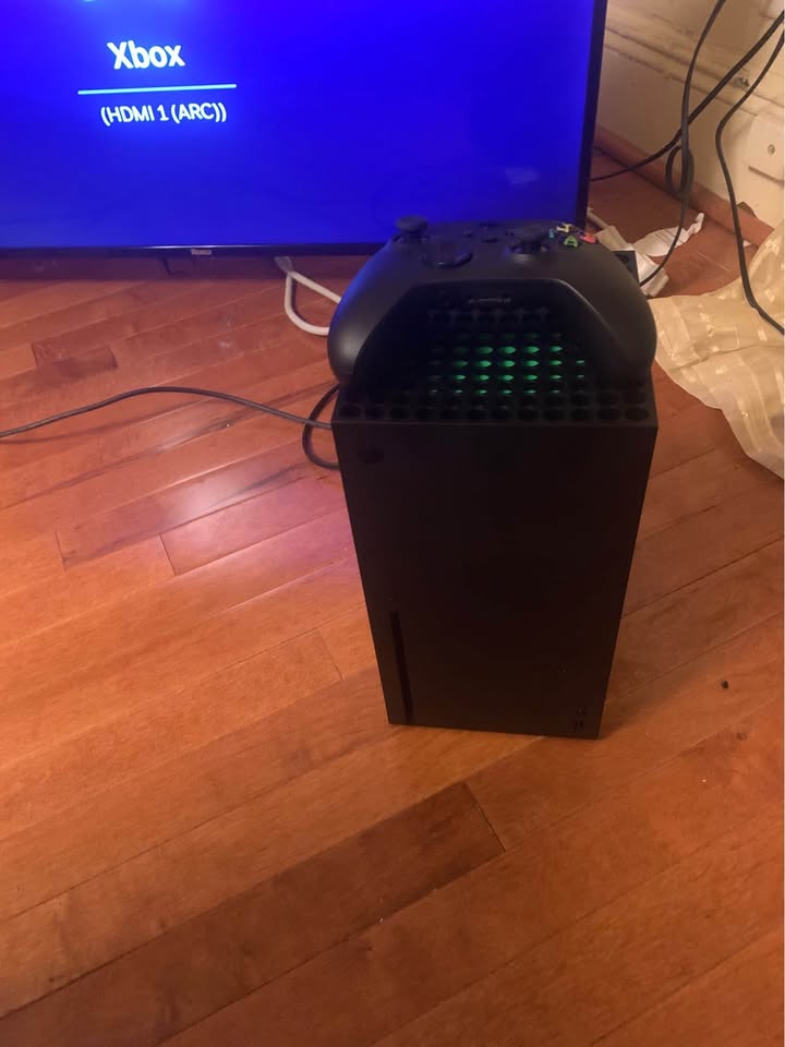 Xbox series x 1 terabyte - photo 2