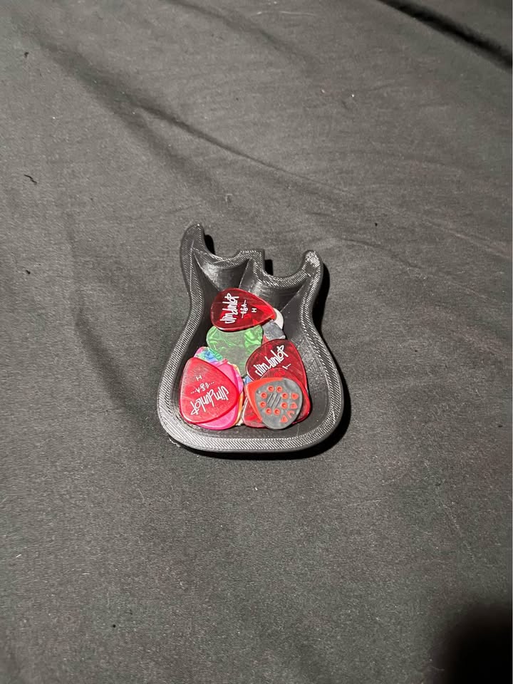3D Printed Guitar Pick Tray