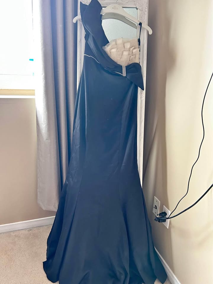 New Event dresses