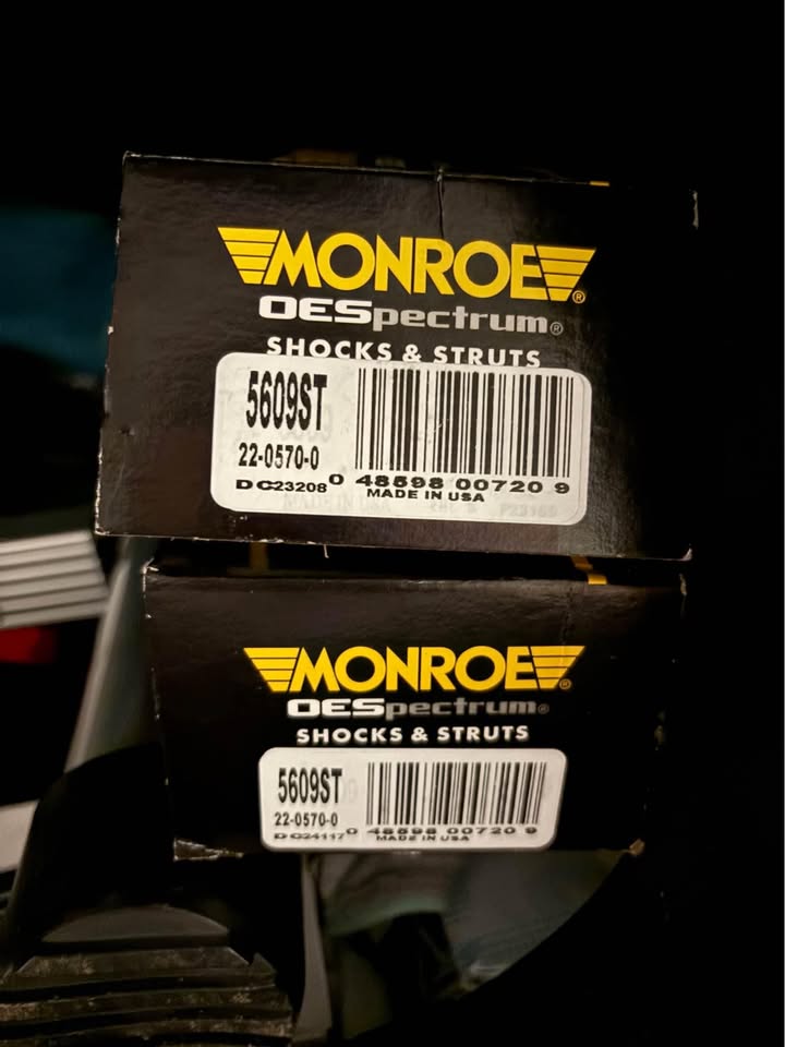 5609 ST Monroe OE Spectrum rear shocks / struts OBO - photo 4