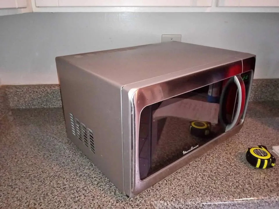Microwave Oven thumbnail