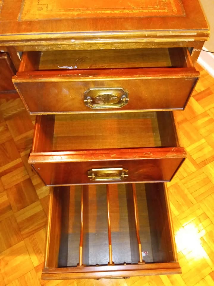 Antique Office Desk - photo 4