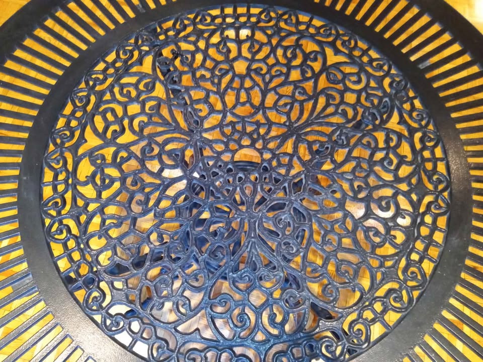 Circular Wrought Iron Table 42" Diameter - photo 4