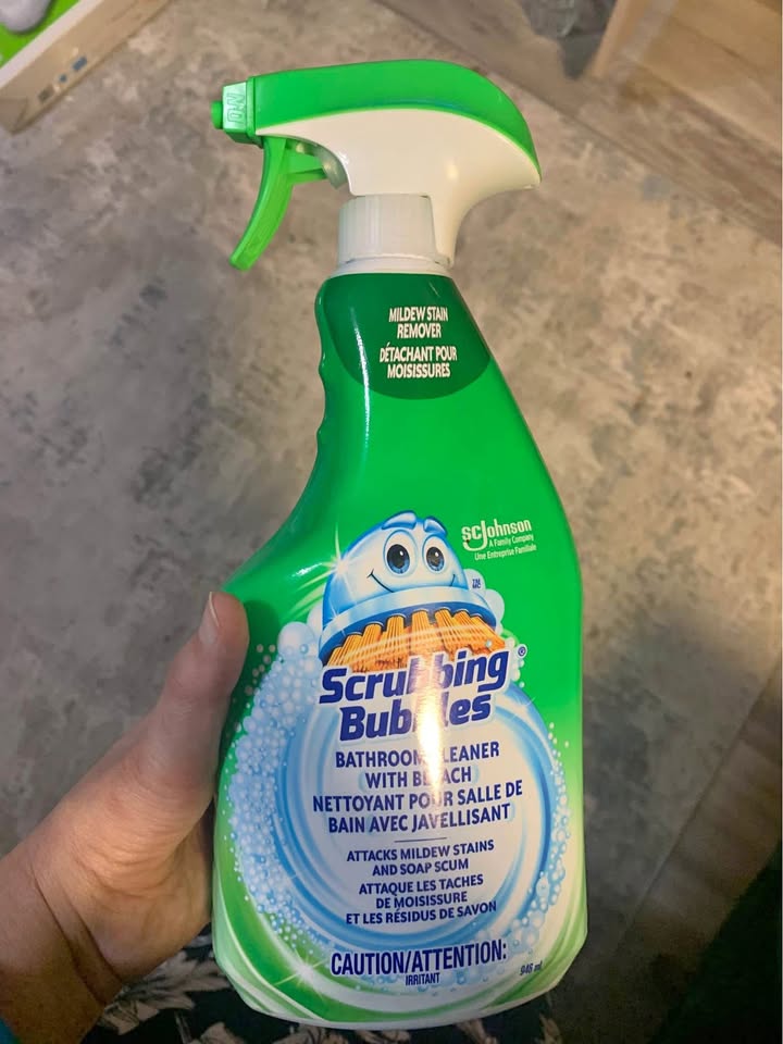 Bathroom Cleaner with Bleach