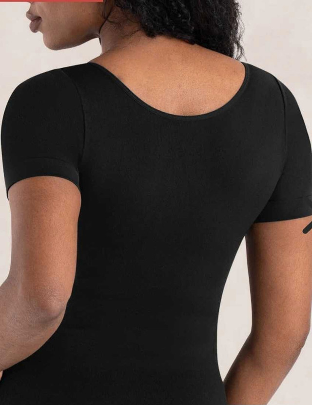 SHORT SLEEVE SHAPING T- SHIRT - photo 2