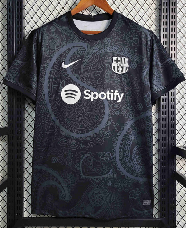 Lamine Yamal Jersey! Size L