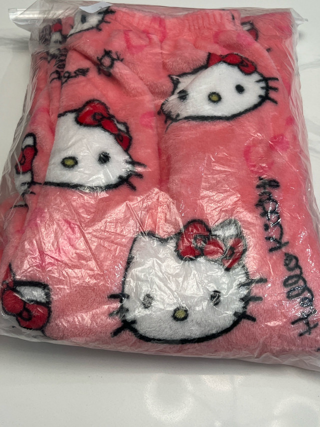 Hello Kitty Pajama Pants! Size S - photo 3