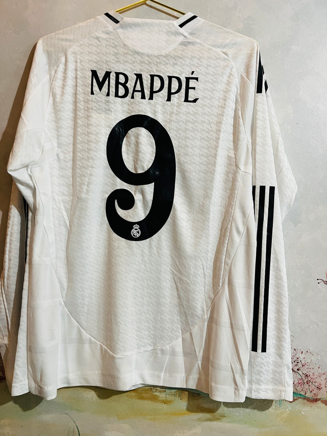 Long sleeve Mbappe Jersey! Size L - photo 3