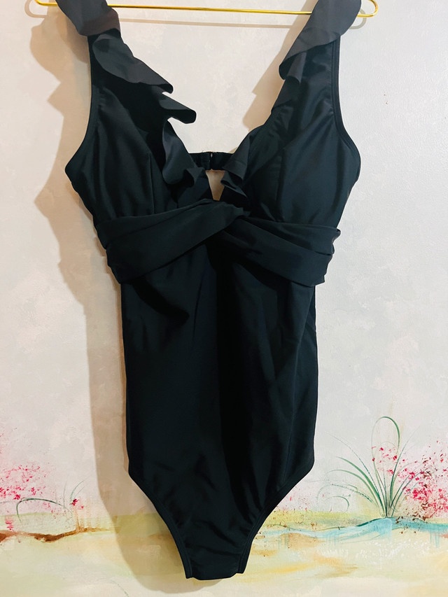 Stylish Swimsuit! Size Large