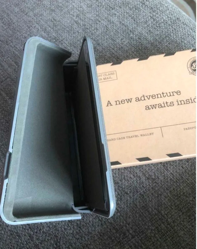 Dash Passport Holder - Hard Case image indicator(2)