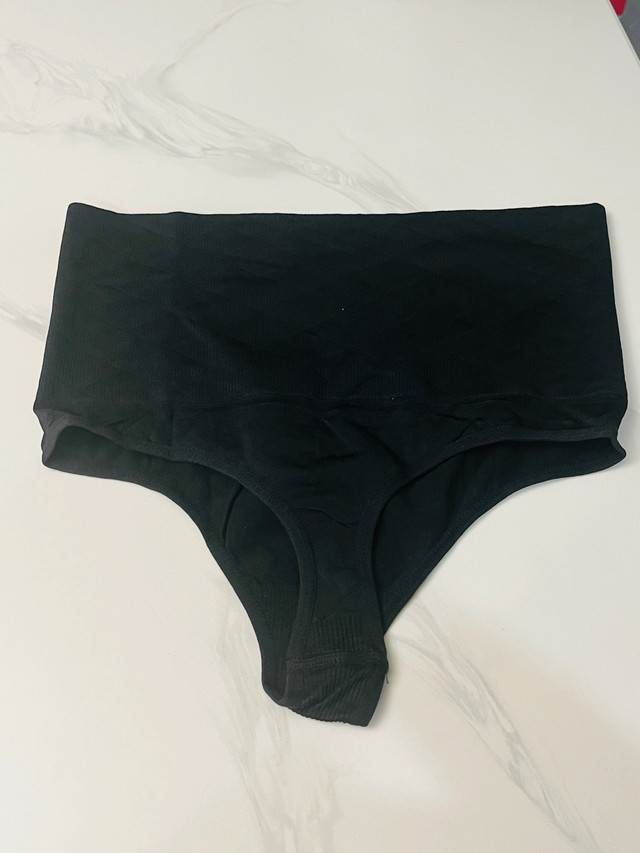 Shapedly Thong! Size M/L