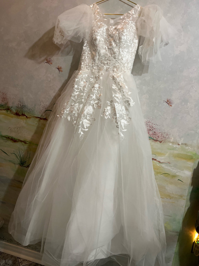 Wedding Dress! Size M - photo 2