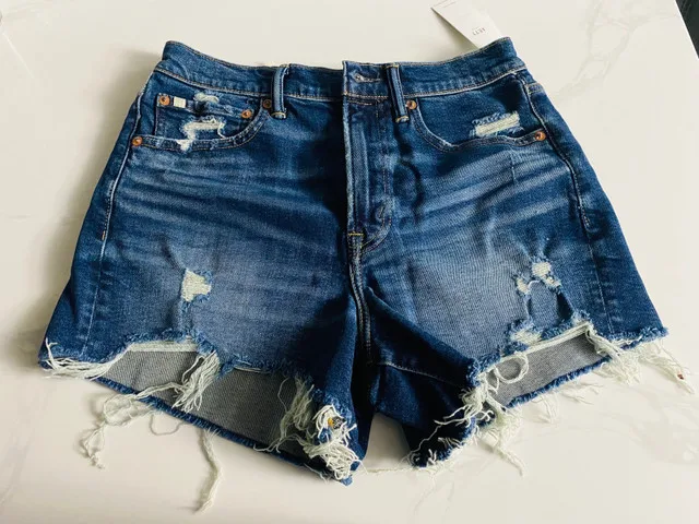 AE77 Denim Mom Short (American Eagle) thumbnail