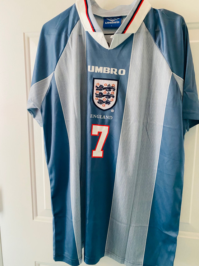 Classic soccer jersey- Size L - photo 2