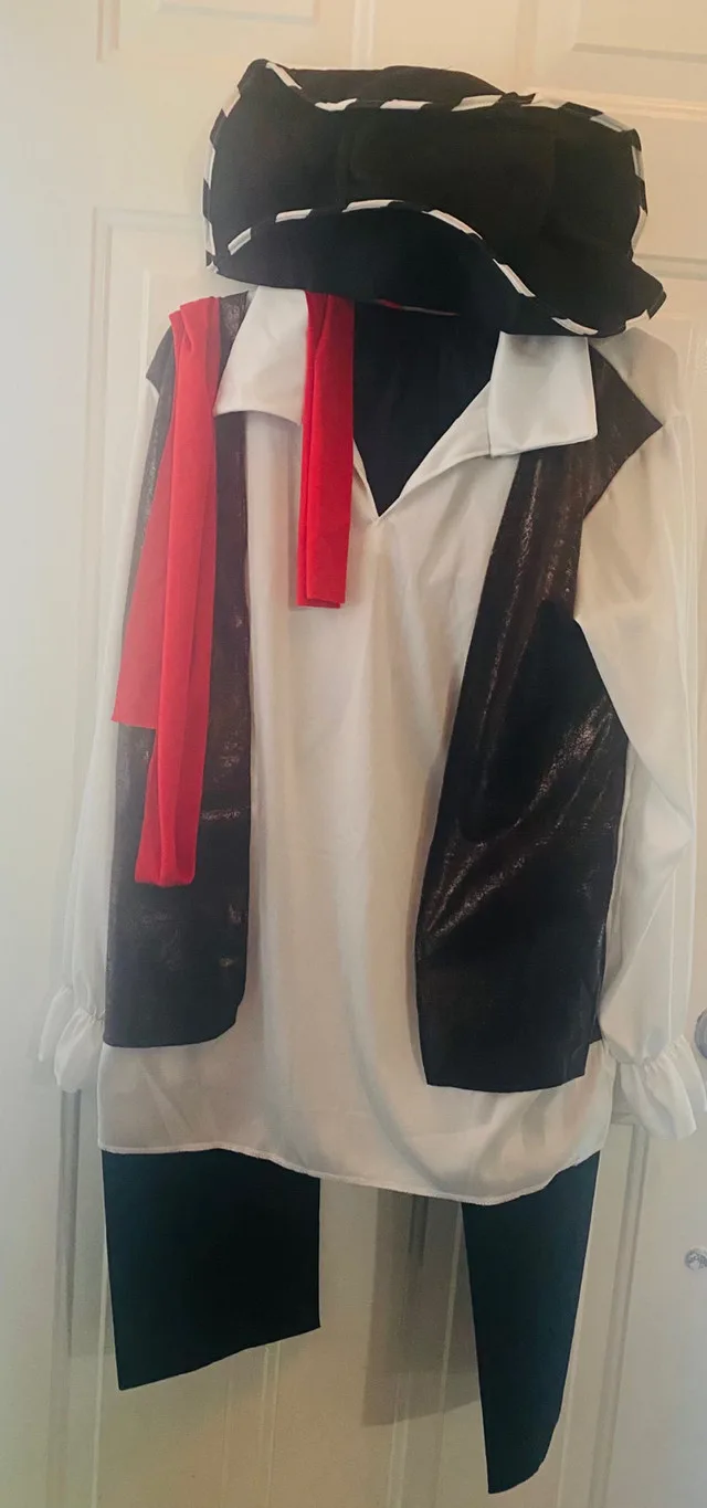 Adult’s Pirate Costume! Size L thumbnail
