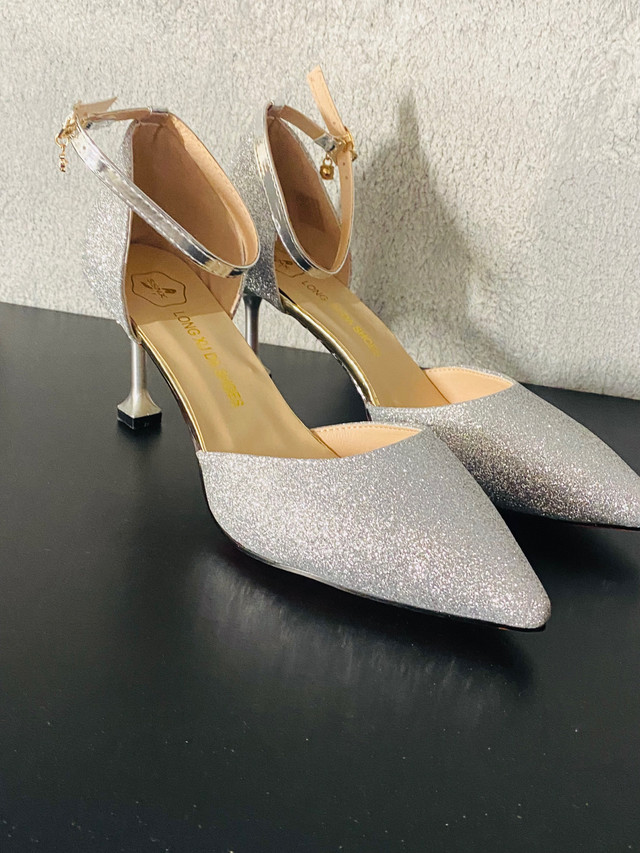 Elegant Party Sandals! Size 8.5