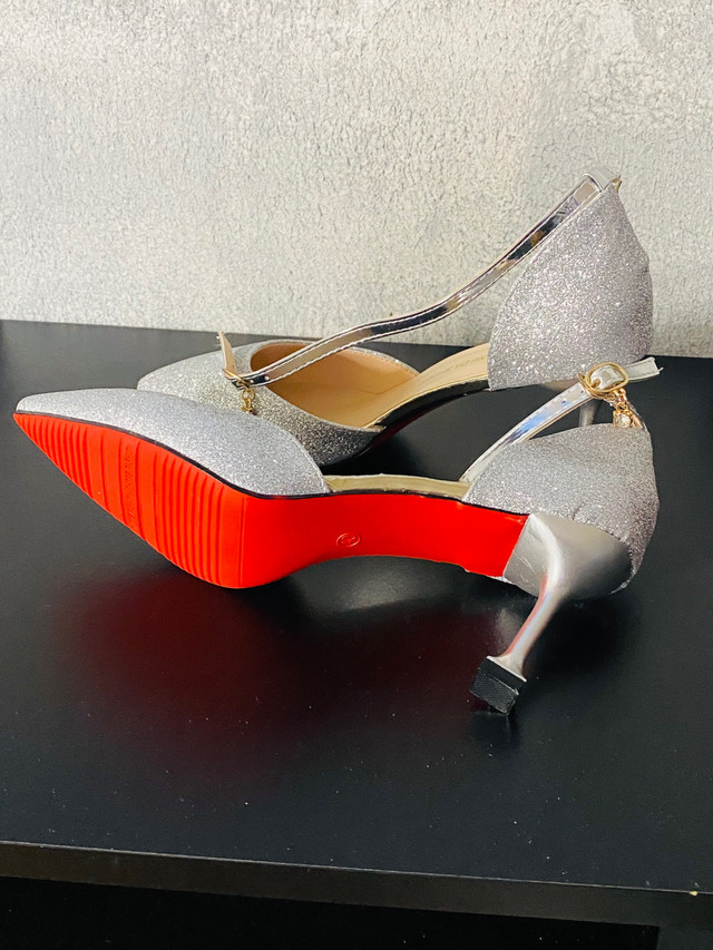 Elegant Party Sandals! Size 8.5 - photo 4
