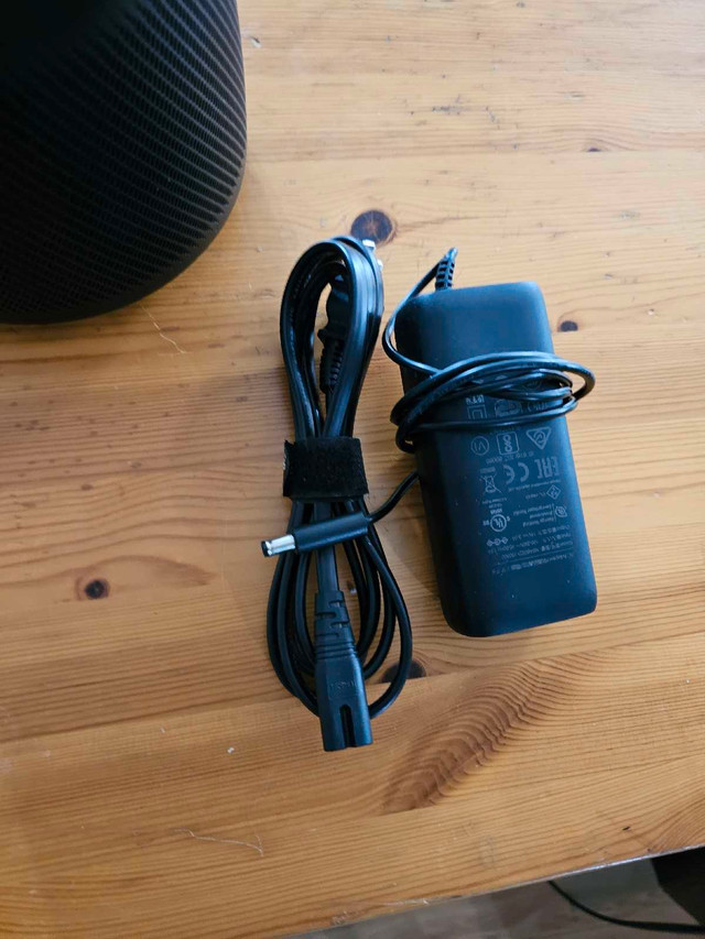 Harmon Kardon Astra Alexa Bluetooth speaker - photo 3