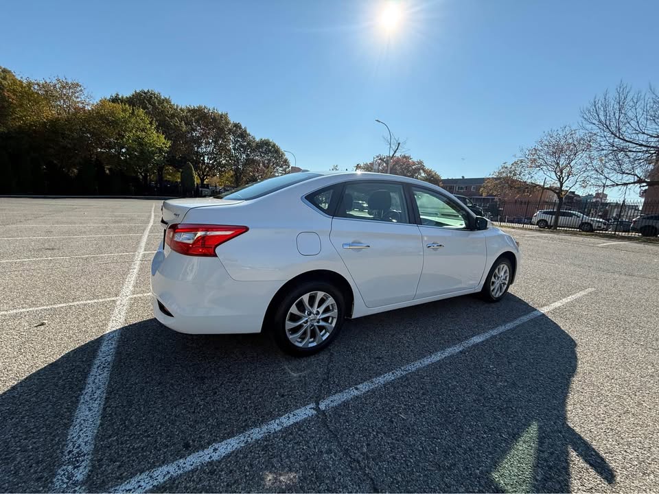 2019 Nissan Sentra - photo 5