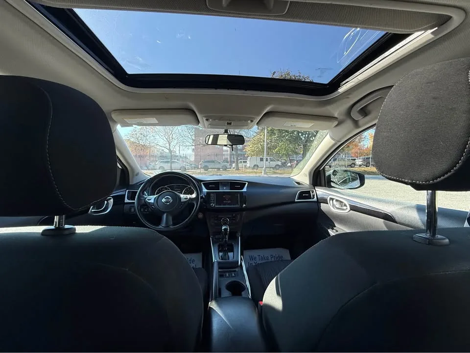 2019 Nissan Sentra image indicator(9)