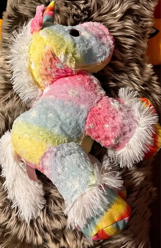 MEDIUM HORSE SIZE: L15 x W9&1/2 PRICE : $25 thumbnail