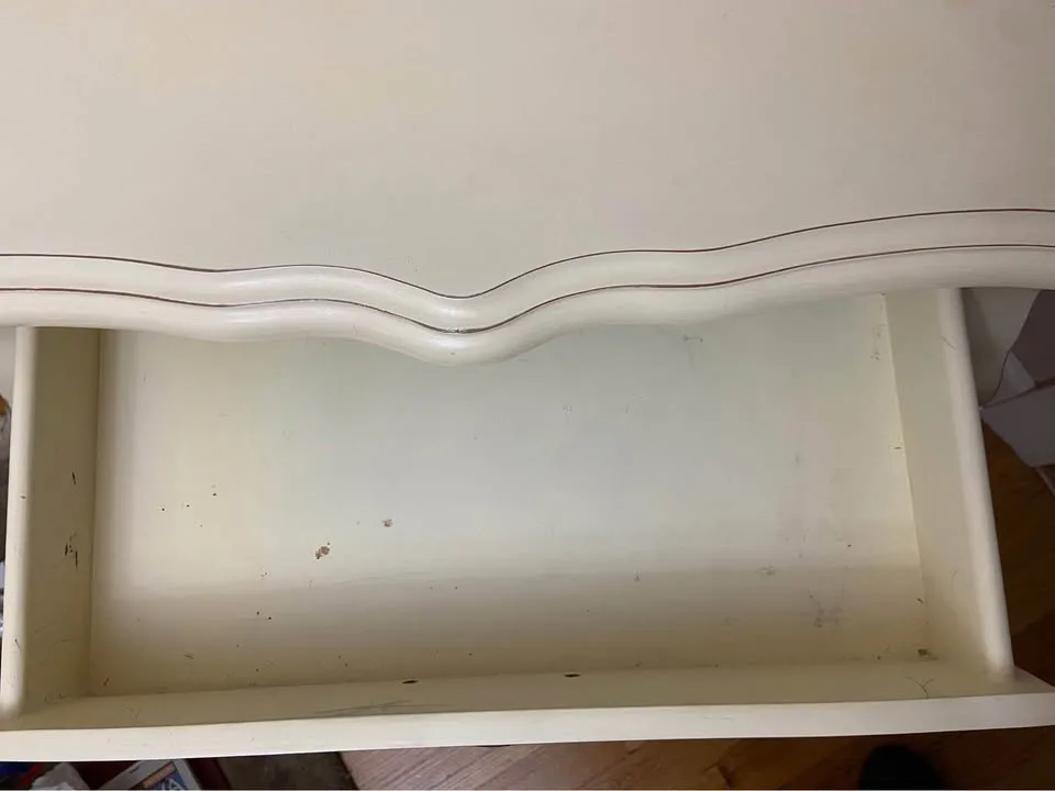 Bombay-Style Wooden Chest/Accent Table image indicator(4)