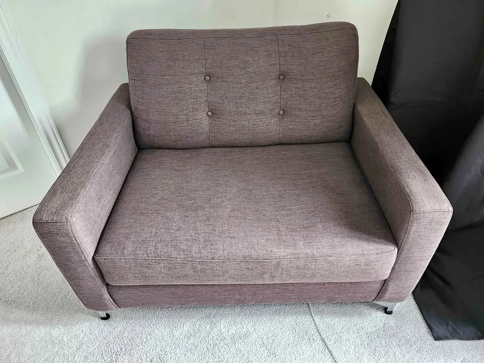 Modern Armchair – LIKE NEW – 45” x 34” – Super Comfy