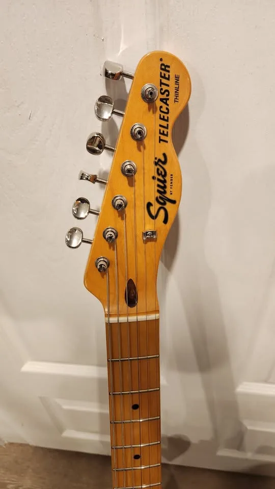 $550 Squier Telecaster Thinline '70s - Natural (2023) image indicator(6)