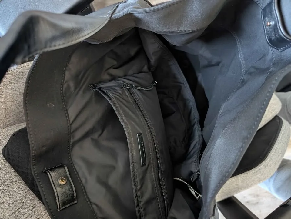 Lululemon Gym Bag/Tote Bag image indicator(2)