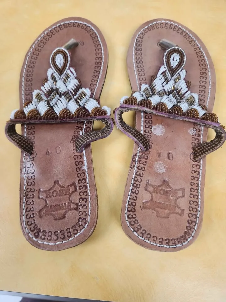 African sandals image indicator(10)